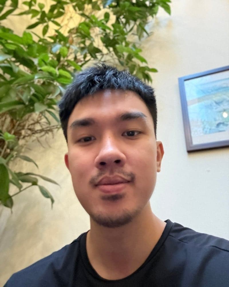 Hieu Nguyen Huy, Founder